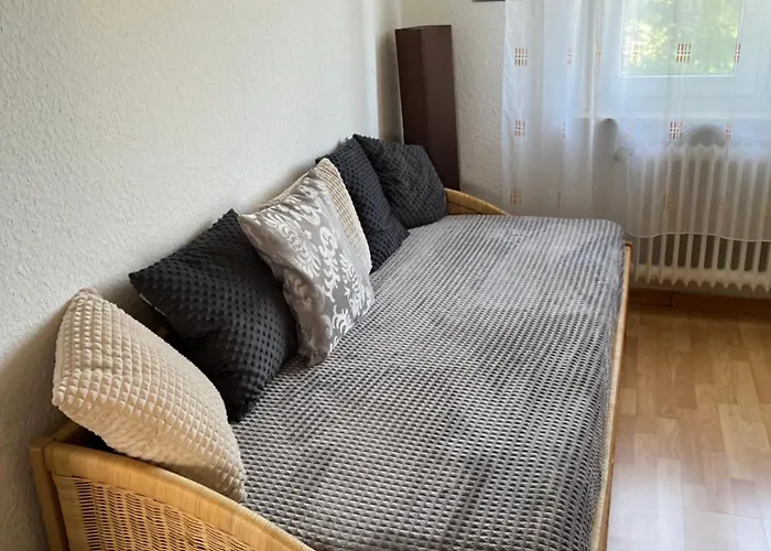 In Koblenz, Nahe Uni Und Bwzk Mit Garten Apartment *